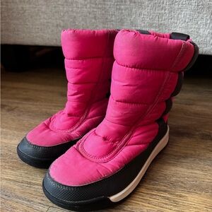 Whitney II puffer Sorel Kids' Fuchsia and Black Snow Boots